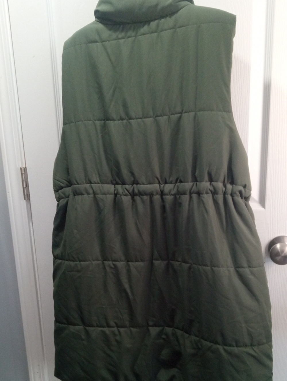MOTHERHOOD OLIVE PUFFER VEST - Picture 10 of 10